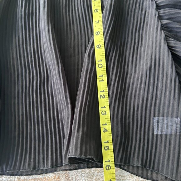 Black Sheer Cropped Blouse/Top/Shirt Ruched Neck Size Large - Picture 3 of 7